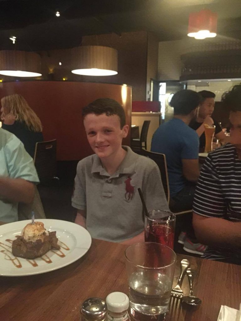 Menino é internado após sofrer bullying na escola Menino é internado após sofrer bullying na escola