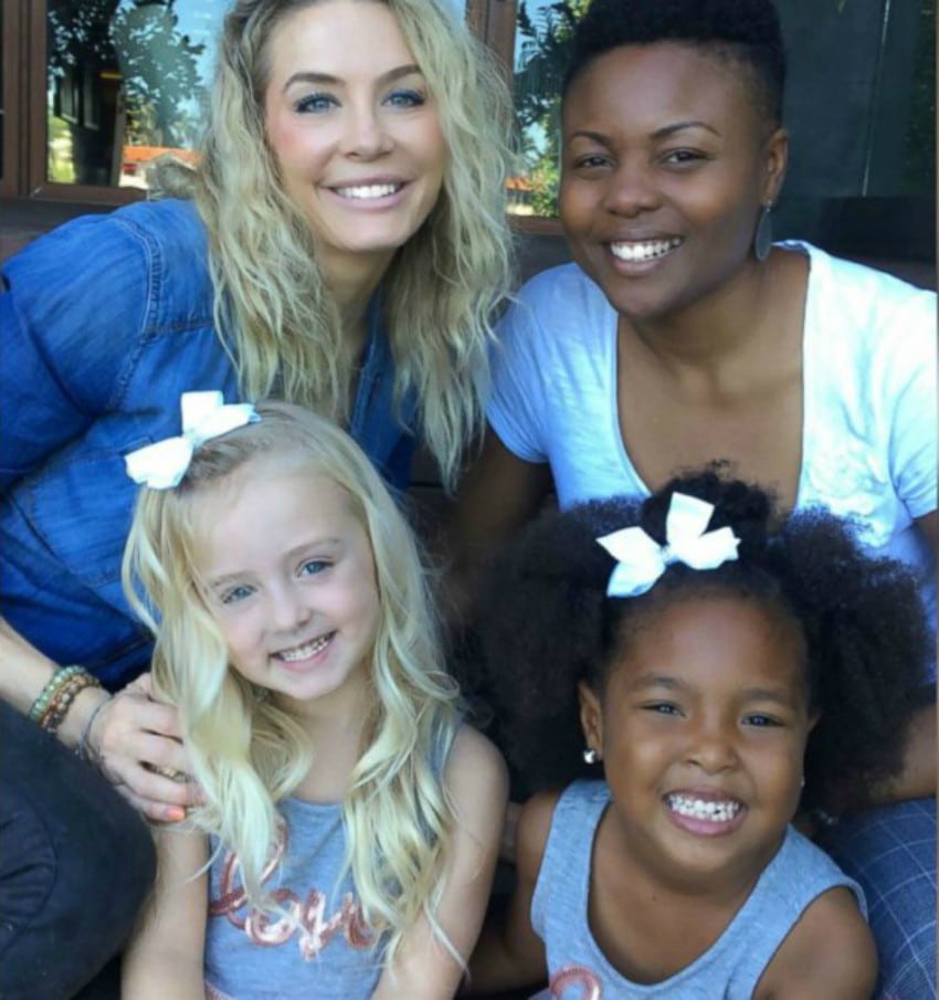 Pensam que são irmãs gêmeas