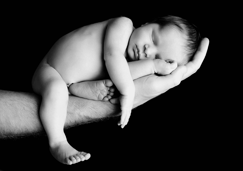 Criança nasce com autismo e hemofilia