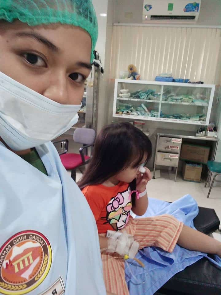 Menina fica com objeto dentro do nariz