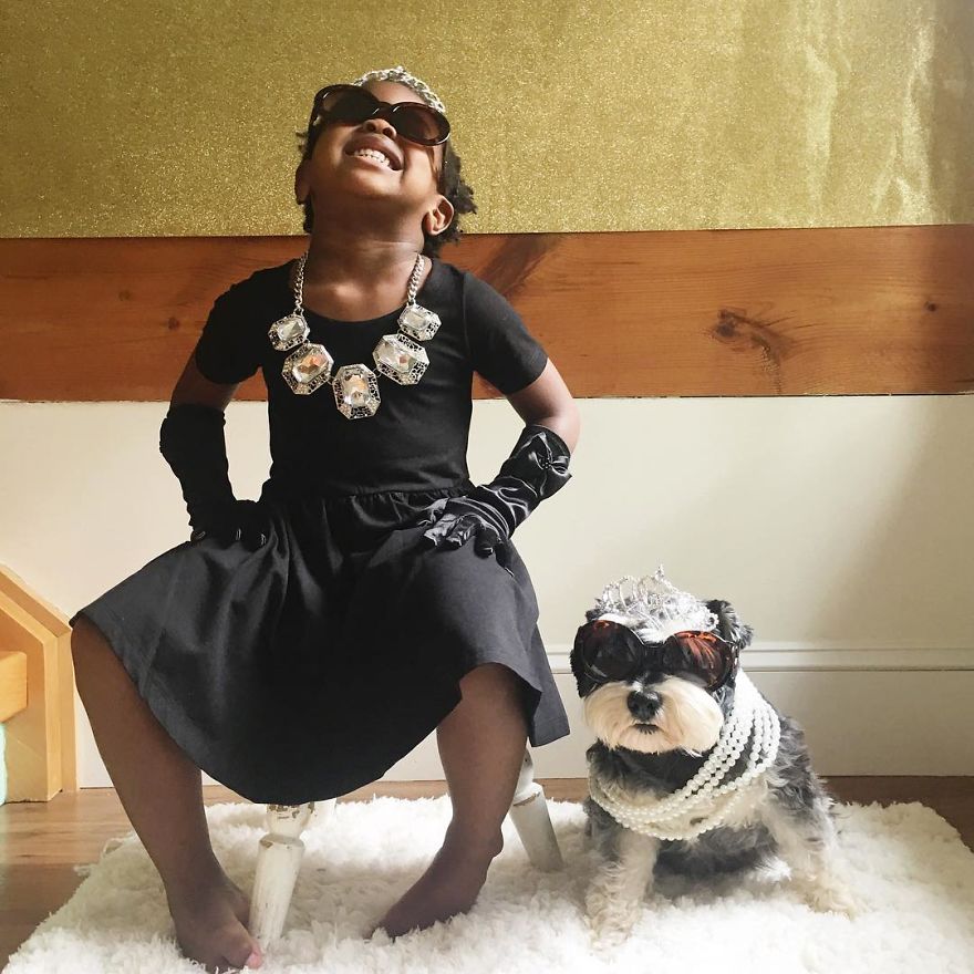 Bonequinha de Luxo Bonequinha de Luxo