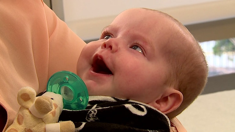 Bebê tem tumor no coração e precisa de transplante 