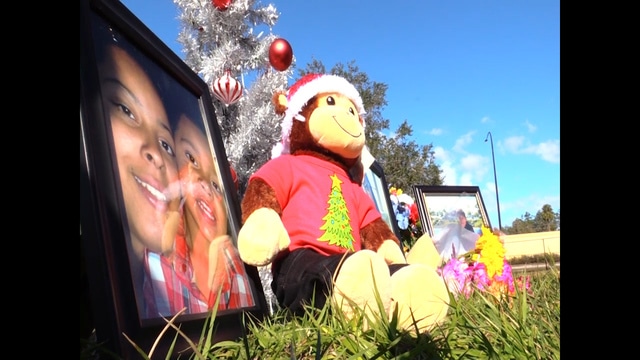 Menino ganha urso de pelúcia com voz da mãe que faleceu