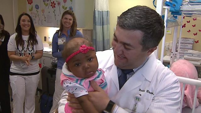 Milagre salva vida de bebê após transplante