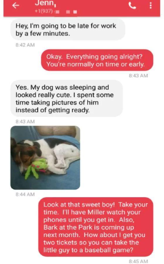 Funcionária se atrasa por causa do cachorro