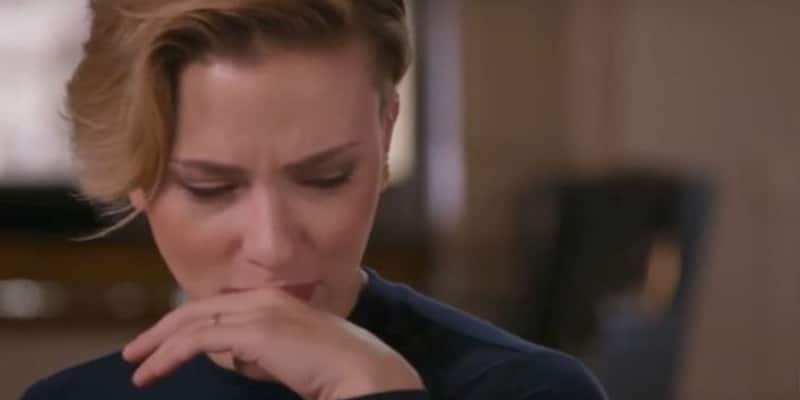 Descoberta sobre antepassados de Scarlett Johansson faz atriz cair em lágrimas