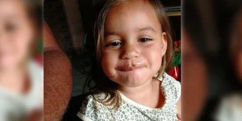 Bebê morre afogada ao cair em balde com água e caso deixa alerta a todos os pais