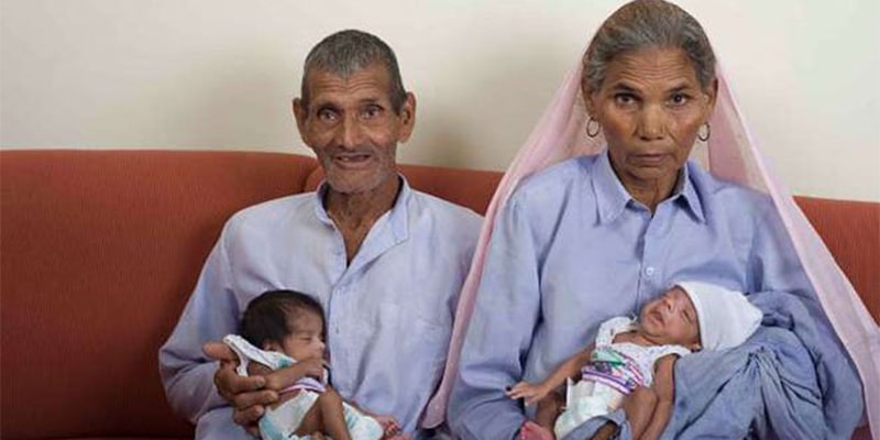 Mãe mais velha do mundo dá à luz a gêmeos aos 70 anos, mas um fim trágico atingiria a vida deles