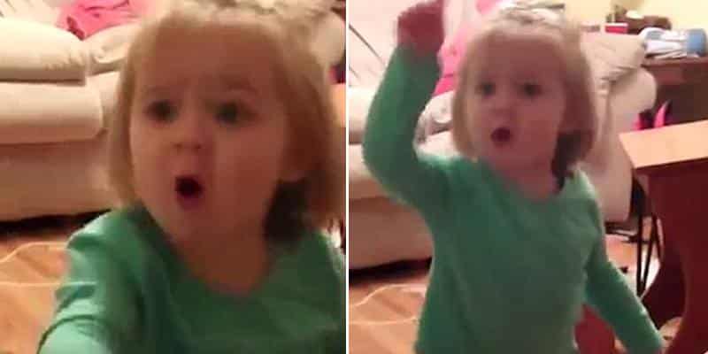 Menina com ciúmes dos pais