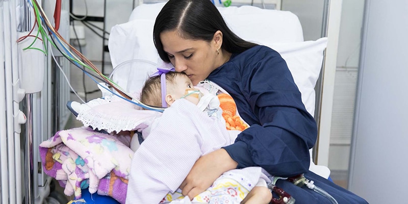 Menina recebe transplante de coração