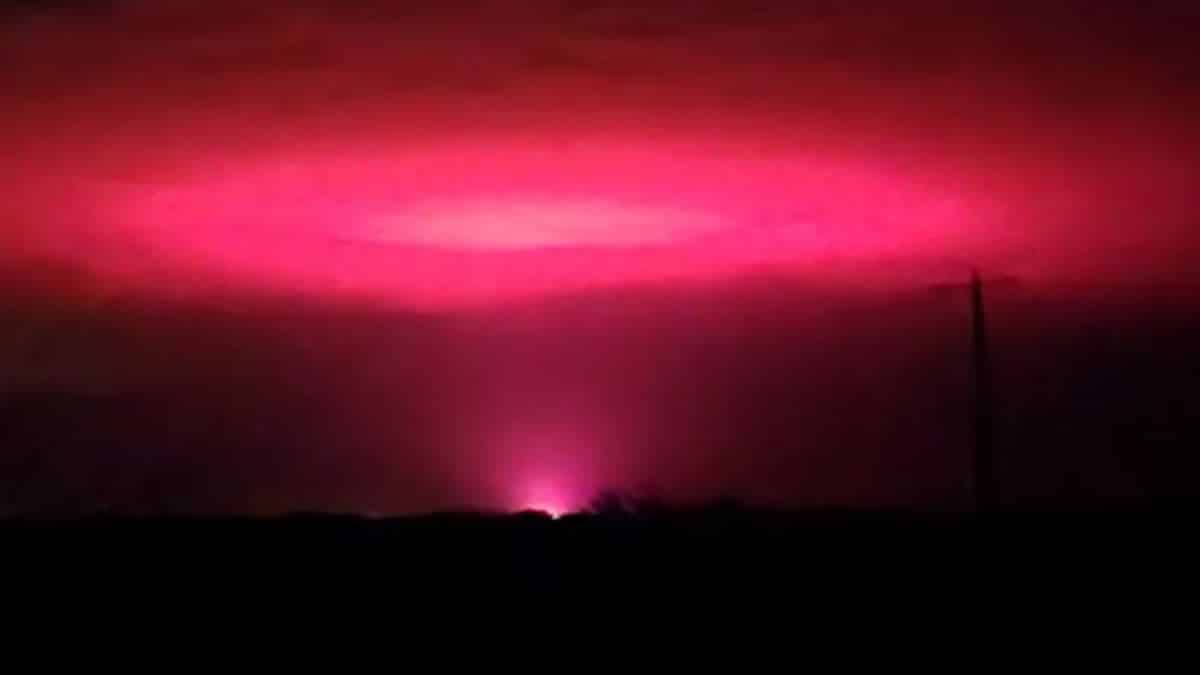 Céu da Austrália fica rosa e gera curiosidade nos moradores
