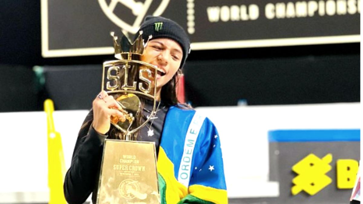Brasileira, Rayssa Leal, é campeã do mundial de skate