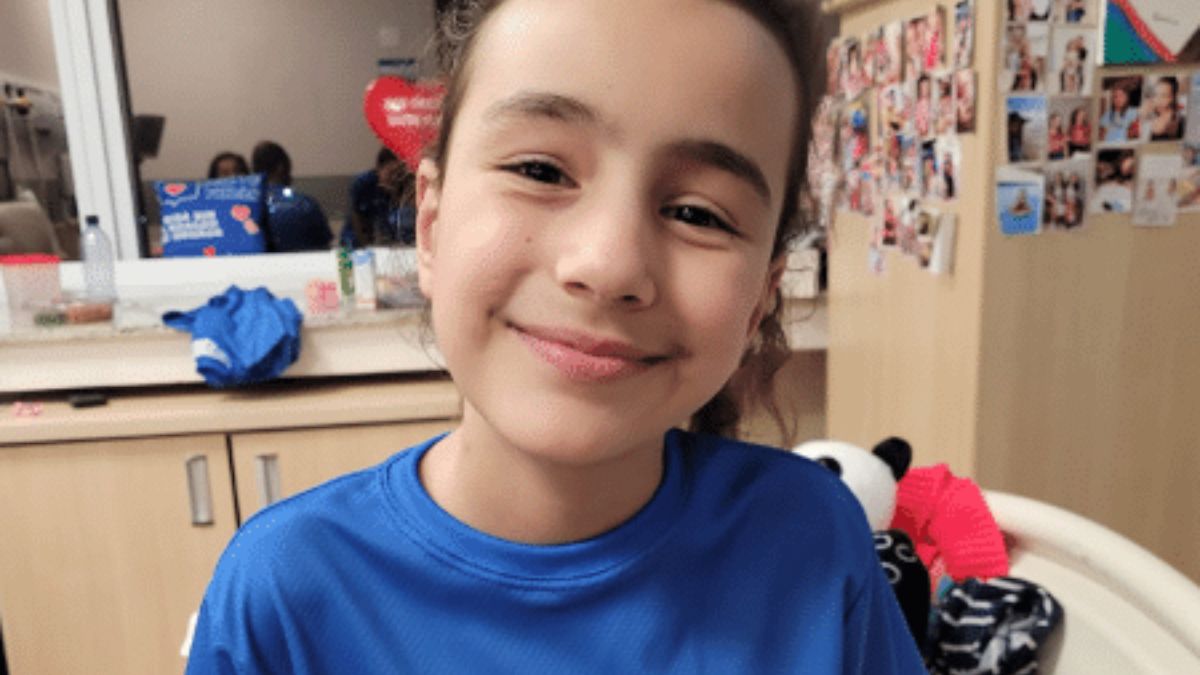 Menina que transplantou coração aos 10 anos quer correr na praia pela 1ª vez